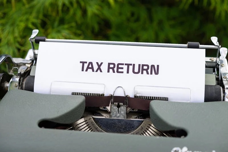 Tax Return for Visitors in Canada: A Comprehensive Guide