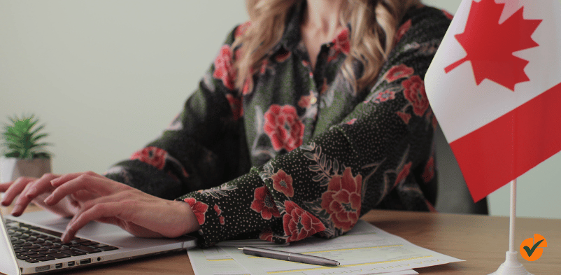 keep tax records in Canada